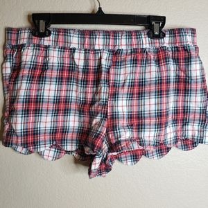 Mud Pie Large flannel plaid scalloped sleep shorts ivory red blue
